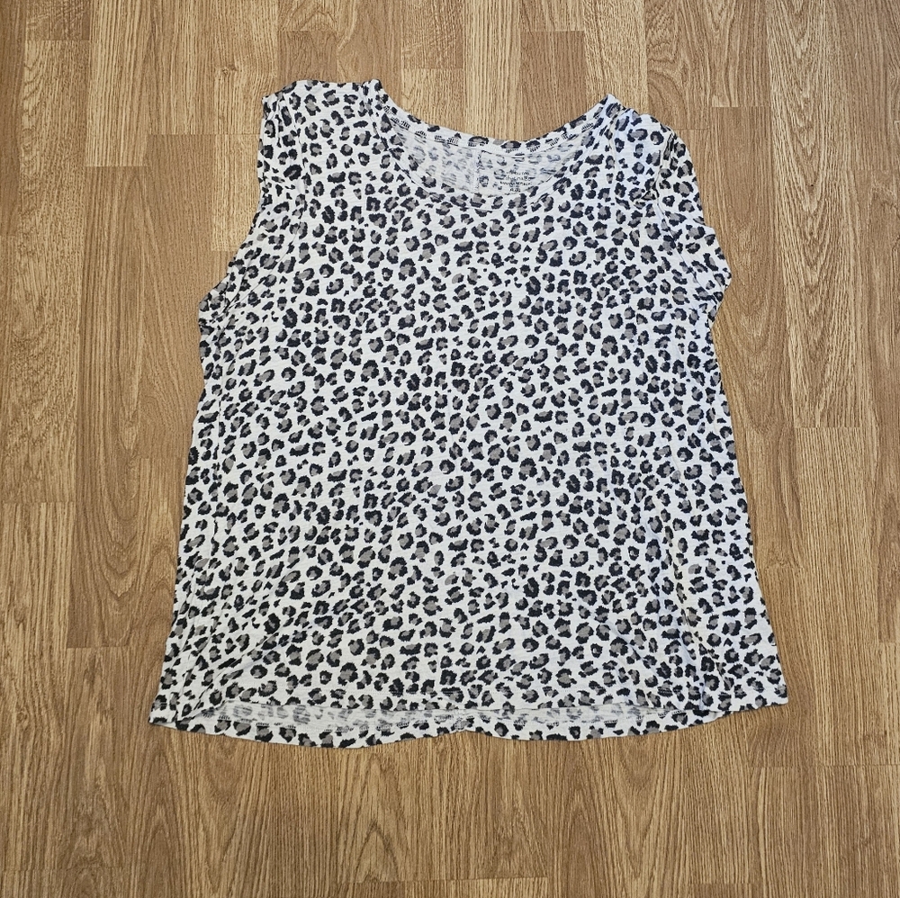 Banana Republic Leopard Print Malibu Tee
